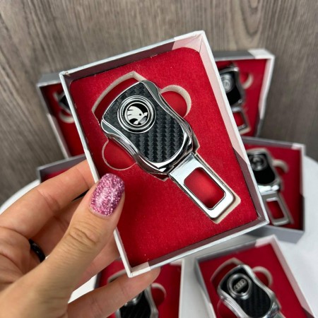 Переходник ремня безопасности на подарок в коробочке Toyota, BMW, Lexus, Mazda, Nissan, Subaru заглушка Skoda