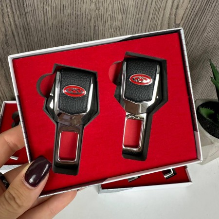 Заглушки для ремней безопасности на подарок в коробочке Toyota, BMW, Lexus, Mazda, Nissan, Subaru, Chevrolet