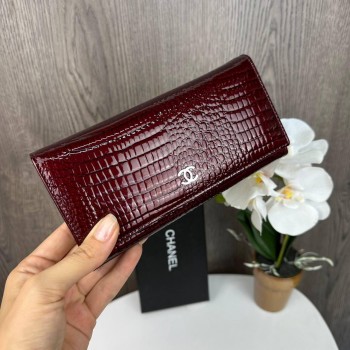 Женский кожаный клатч стиль Chanel рептилия лаковый бордовый Шанель кошелек
