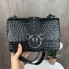Женская мини сумочка рептилия лаковая стиль Pinko черная