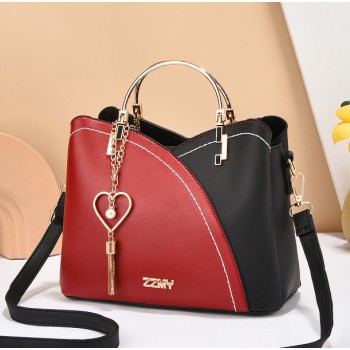 Стильная женская сумка на плечо, модная сумочка с брелком Красный с черным